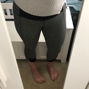 lululemon capri yoga pants